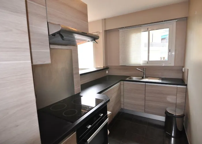 Cosy One-bedroom -stayinantibes- Le Cosy *