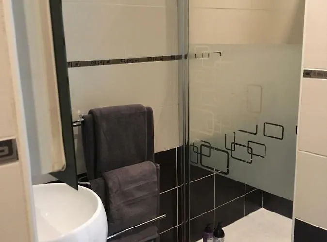 Cosy One-bedroom -stayinantibes- Le Cosy Apartment Antibes