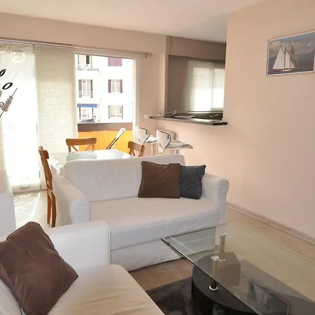 Cosy One-bedroom -stayinantibes- Le Cosy * 昂蒂布