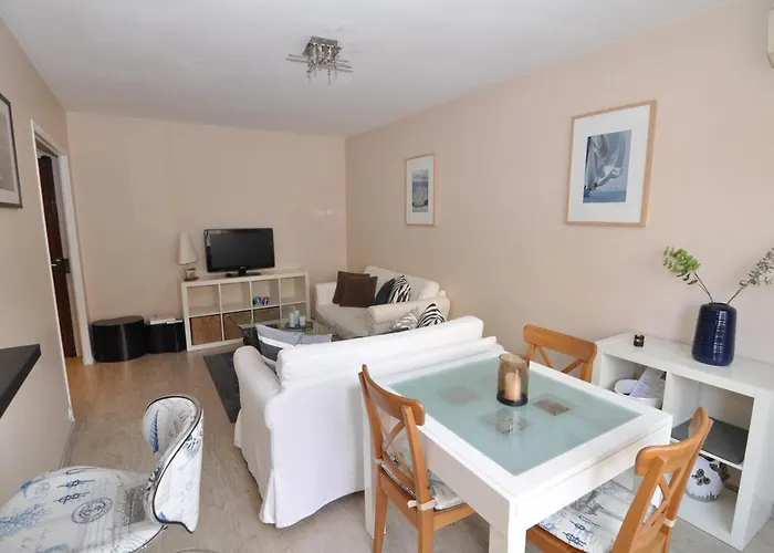 Cosy One-bedroom -stayinantibes- Le Cosy * Antibes